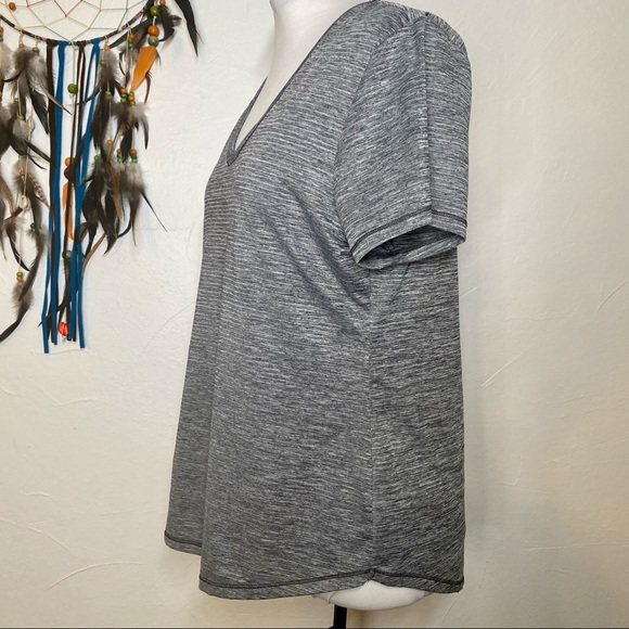 90 degree by Reflex gray v-neck short sleeve work top - Picture 7 of 8